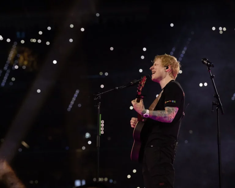 La fascinante colección de coches de Ed Sheeran que tiene sabor británico y más de 1 millón invertido