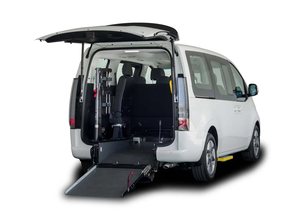 Hyundai Staria HEV: eficiencia, confort y adaptado a la movilidad inclusiva 7 Motor16 Hyundai Staria HEV Adaptado 21 Motor16