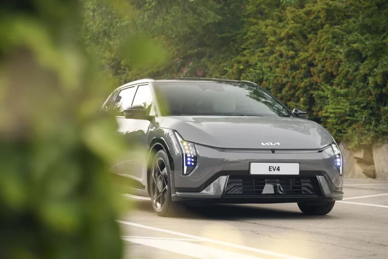 Gracias a Google, Kia eleva de nivel la navegación de su electrizante EV4
