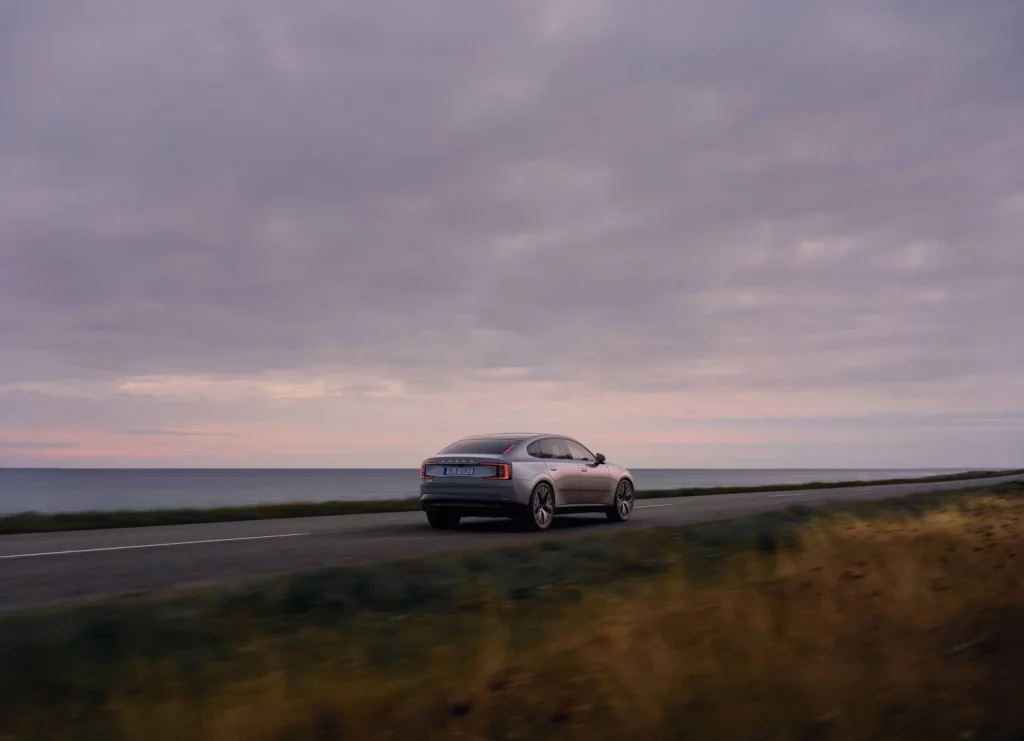 Volvo ES90 2026 11 Motor16