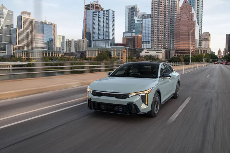 Kia propone que tu forma de conducir reduzca el precio de tu seguro
