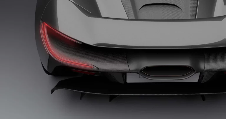 Lanzante rinde tributo a la histórica victoria de McLaren en Le Mans con una joya única