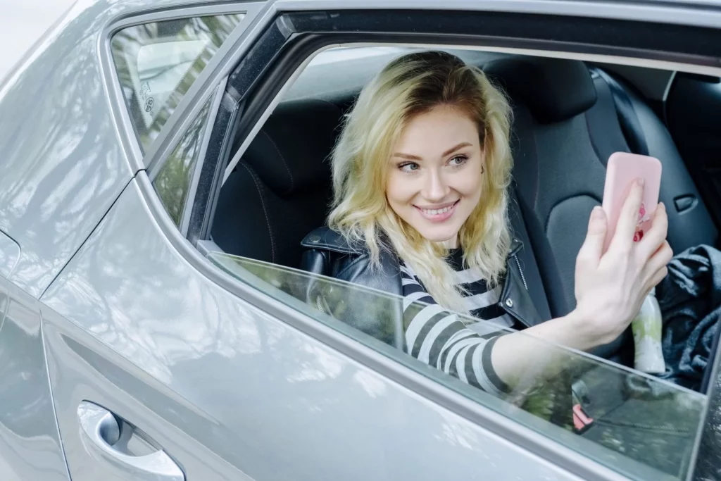 aire acondicionado o ventanillas bajadas