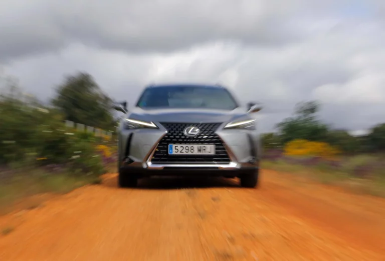 Prueba del Lexus UX 300h: Una buena opción si buscas calidad pero no espacio