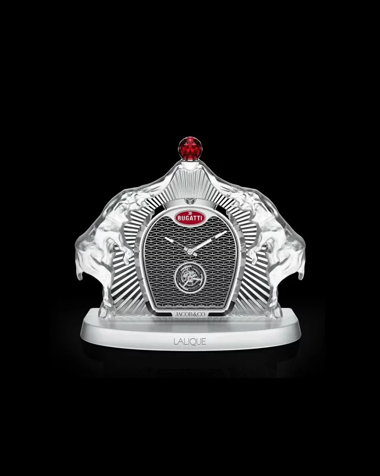 Bugatti, Jacob & Co y Lalique crean el Bugatti Calandre, un reloj más caro que un Porsche 911 GT3