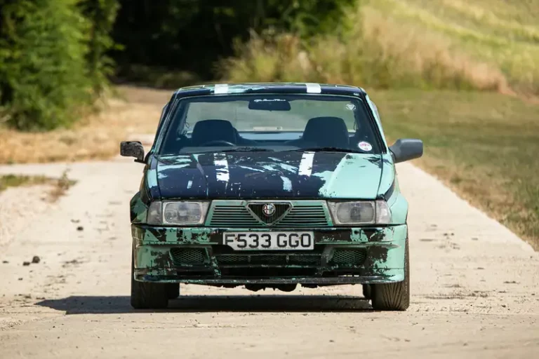 Clarkson: El nombre que hace que un Alfa Romeo 75 de 500 euros pase a costar una fortuna