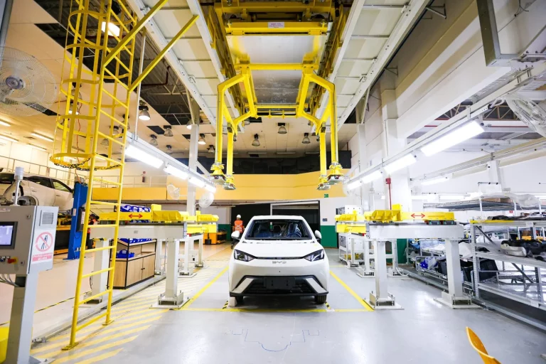 BYD ya fabrica en su nueva planta de Brasil su Dolphin Mini, ‘nuestro’ Dolphin Surf