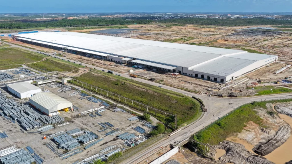 Ya son 14 millones de vehículos con enchufe los que BYD ha fabricado 5 Motor16 2025 BYD DOLPHIN SURF Faibrica Brasil 8 Motor16