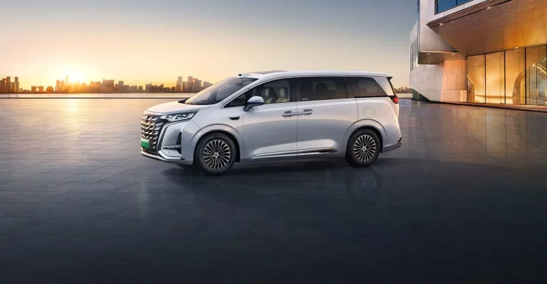 Denza D9: El monovolumen de lujo con el que BYD sube de nivel