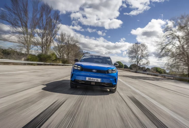 Probamos el Ford Capri AWD: A mí siempre me daban dos… motores