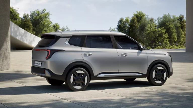 Kia Carens Clavis EV: Un monovolumen con alma de SUV eléctrico y precio de utilitario