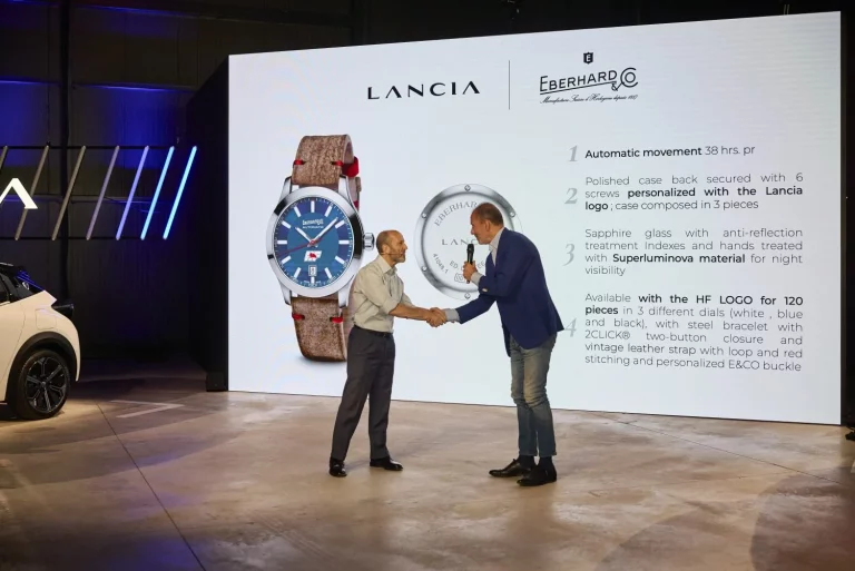 El deportivo Lancia Ypsilon HF ya tiene un reloj a juego y firmado por Eberhard & Co.