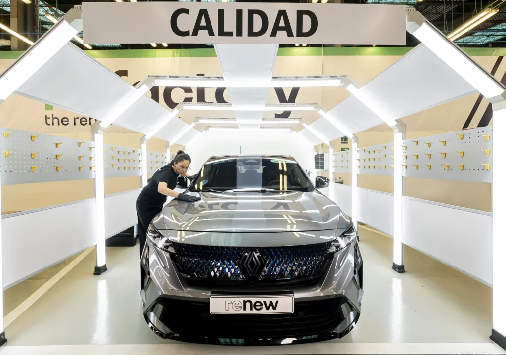 2025 Refactory Valladolid Renault 26 Motor16