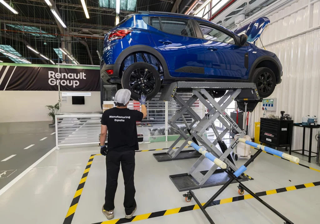 2025 Refactory Valladolid Renault 28 Motor16