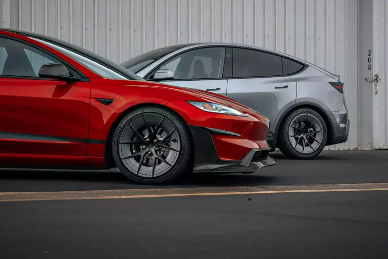 Calzar tu Tesla con unas llantas indestructibles ahora es posible