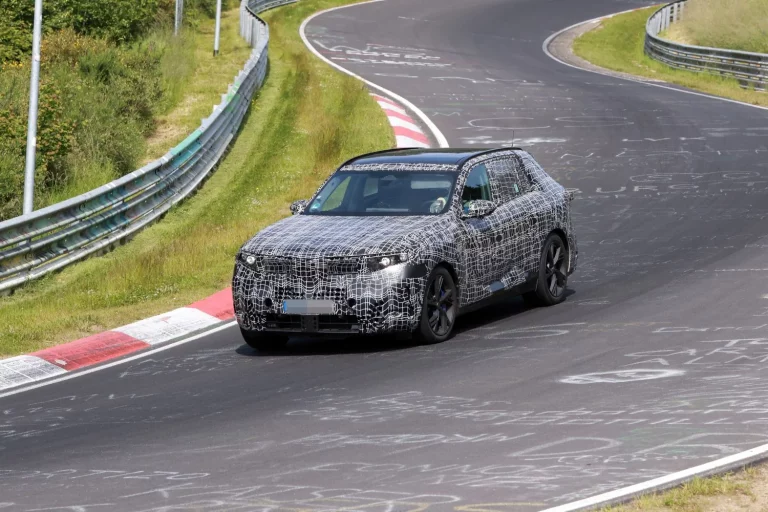 El BMW X5 M60e sigue quemando etapas