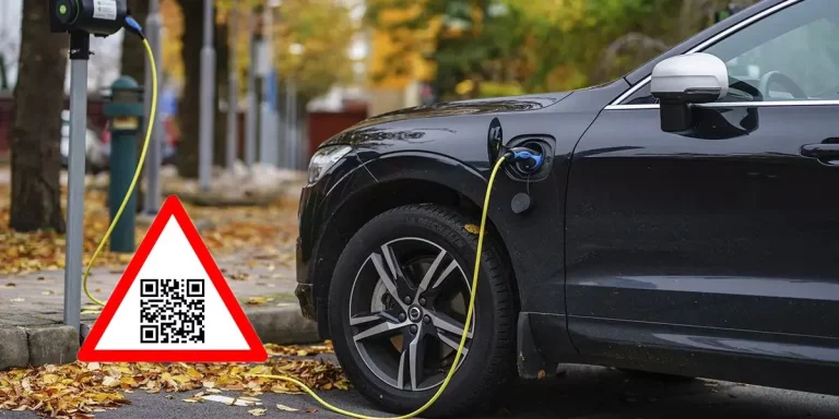 Coches eléctricos y pegatinas QR: El nuevo y peligroso fraude que se esconde tras esta combinación