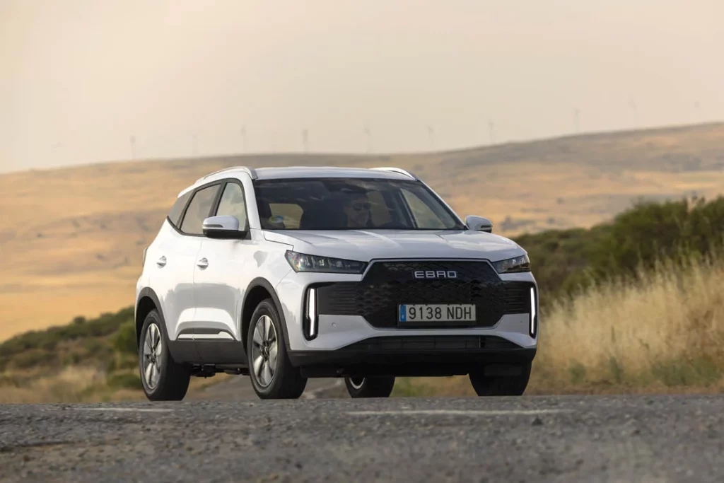 Los doce finalistas del premio Coche del Año ABC 2026: una batalla entre innovación eléctrica y versatilidad 4 Motor16 EBRO s400 102 Motor16