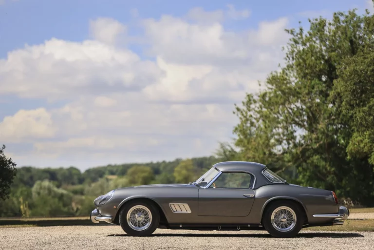 Un Ferrari 250 GT SWB California Spider Competizione pretende alcanzar los 20 millones en Pebble Beach