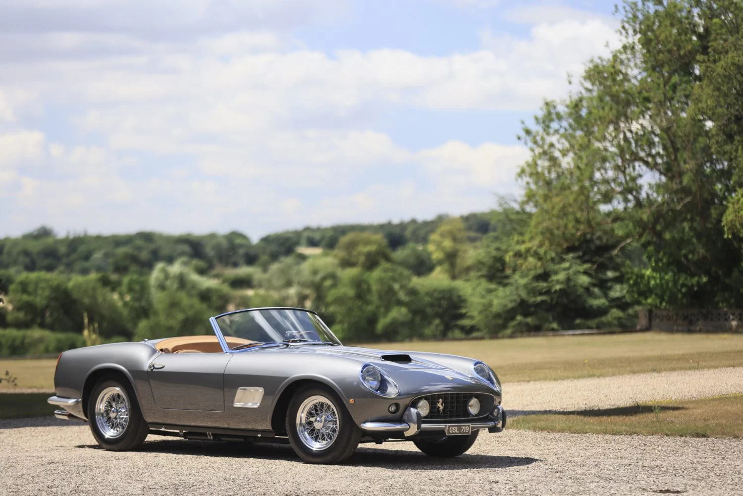 Un Ferrari 250 GT SWB California Spider Competizione pretende alcanzar los 20 millones en Pebble Beach
