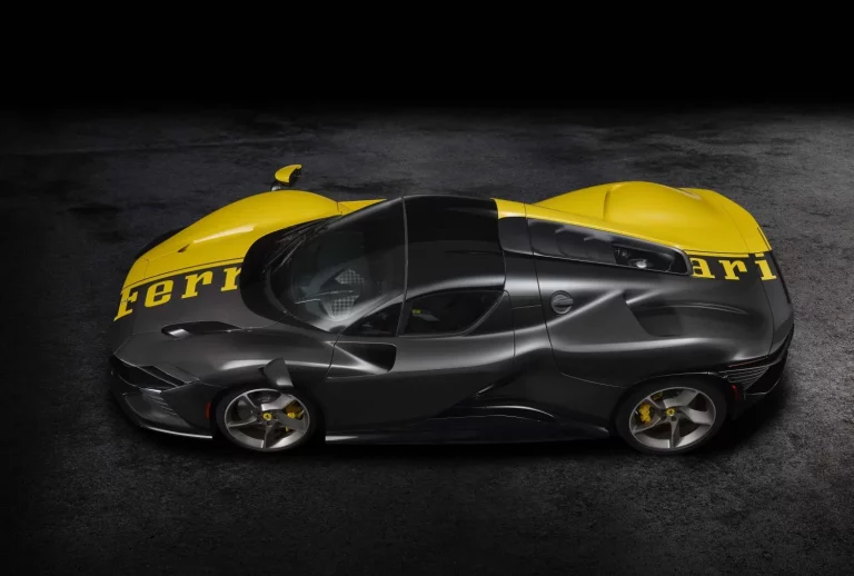 Este Ferrari Daytona SP3 es una joya única para una subasta benéfica