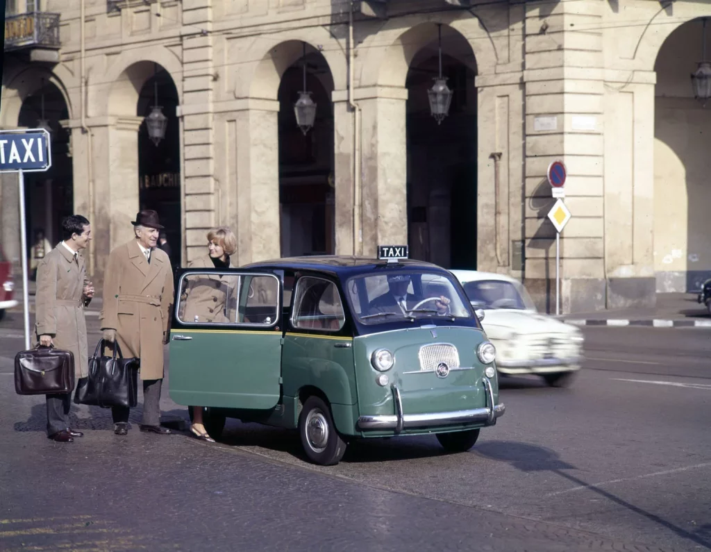 Fiat 600 Multipla: el pionero de los monovolúmenes que Dante Giacosa diseñó en 1956 1 Motor16 Fiat600Multipla Motor16