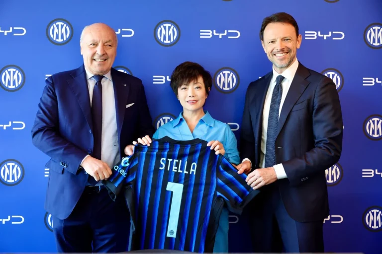BYD cambia su estrategia en Europa: fabricará todos sus eléctricos y apuntala los híbridos enchufables