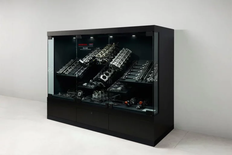 Ya hay fecha para poder hacerte con un pedacito del último Honda V10 de Senna