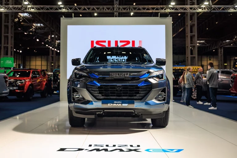 Isuzu D-Max EV: El primer pick-up 4×4 100 % eléctrico ya está a la venta