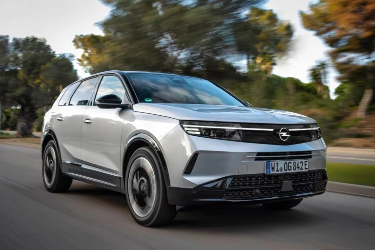 Opel Grandland Hybrid: la nueva cara de la sostenibilidad inteligente