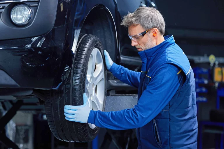 10 comprobaciones que te permitirán llegar sano y salvo con tu coche a tu lugar de vacaciones