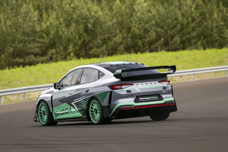 El Škoda Enyaq RS Race reinventa el coche de rallys eléctrico