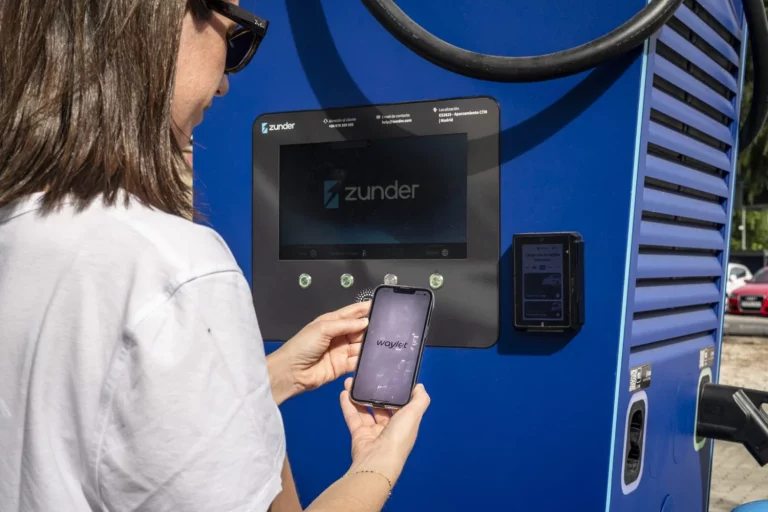 Zunder se alía con Repsol y suma 1.200 cargadores a la app Waylet