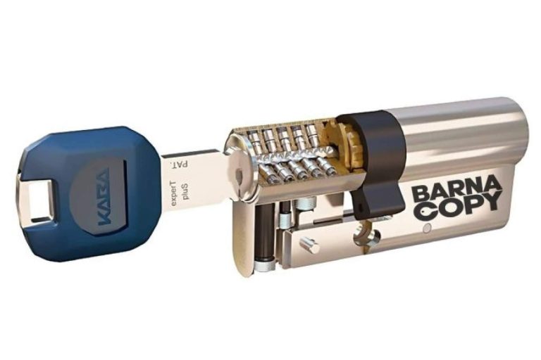 Barnacopy instala y distribuye cilindros Dormakaba en Barcelona