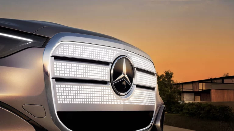 El Mercedes-Benz GLC eléctrico muestra la parrilla que redefine la imagen de la marca
