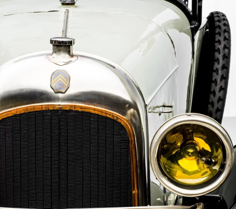 Citroën: por qué su logo en espiga no nació del diseño, sino de la ingeniería, y su evolución hasta hoy