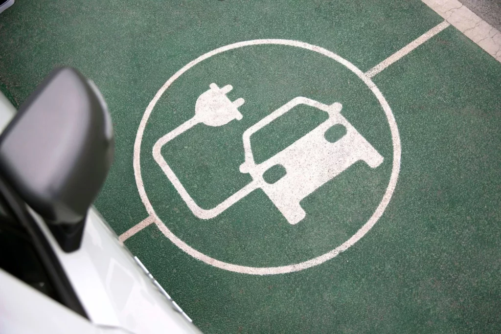 Los puntos de recarga para coches eléctricos van viento en popa en España 2 Motor16 Cargador coche electrico Motor16