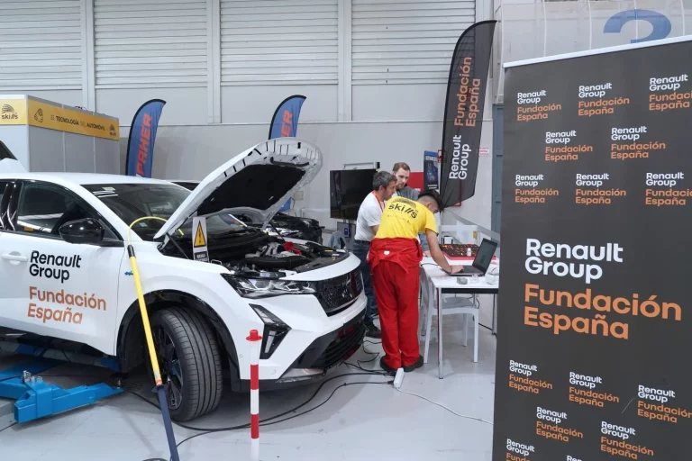 Más de 10.000 estudiantes mejorarán su futuro laboral gracias a la Fundación Renault