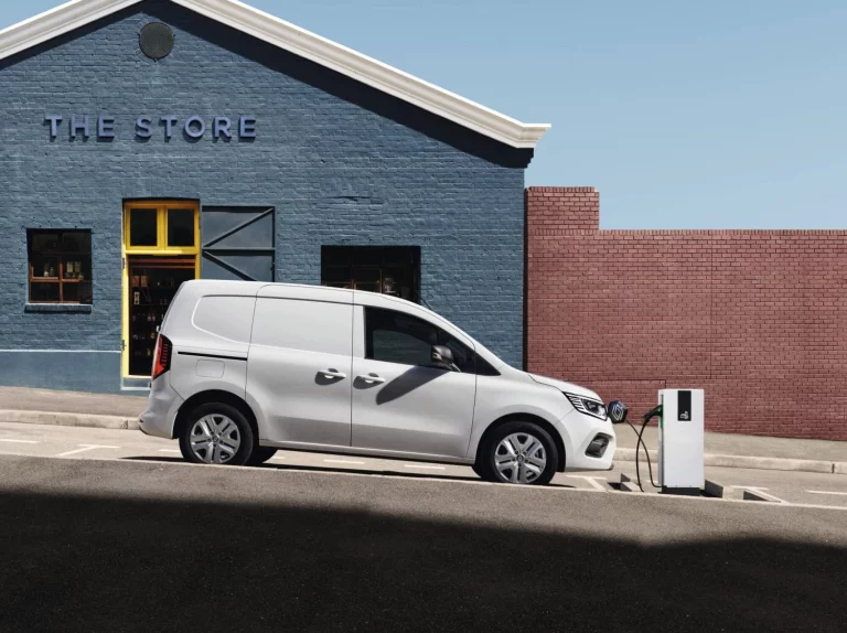El plan estratégico de Renault asegura el suministro de las furgonetas Trafic, Kangoo y Master