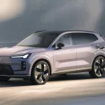 Volvo duplica su apuesta por los híbridos enchufables en el Reino Unido ante el frenazo del coche eléctrico