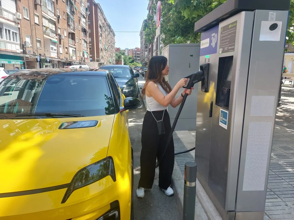 Iberdrola | bp pulse duplica su red hasta 2.000 puntos de recarga en España y Portugal 1 Motor16 cargador rapido Iberdrola Motor16