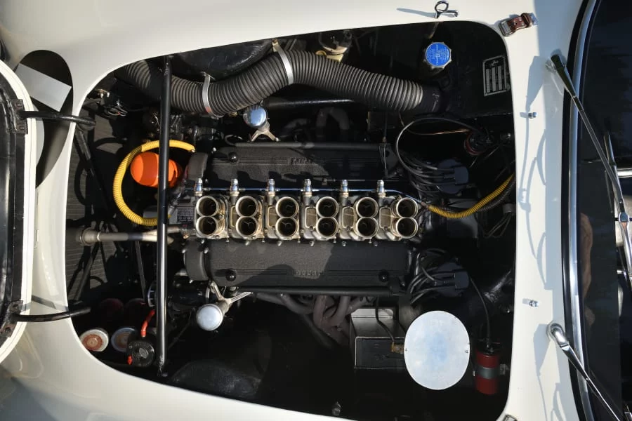 ferrari 250 gto bianco 1962 13 Motor16