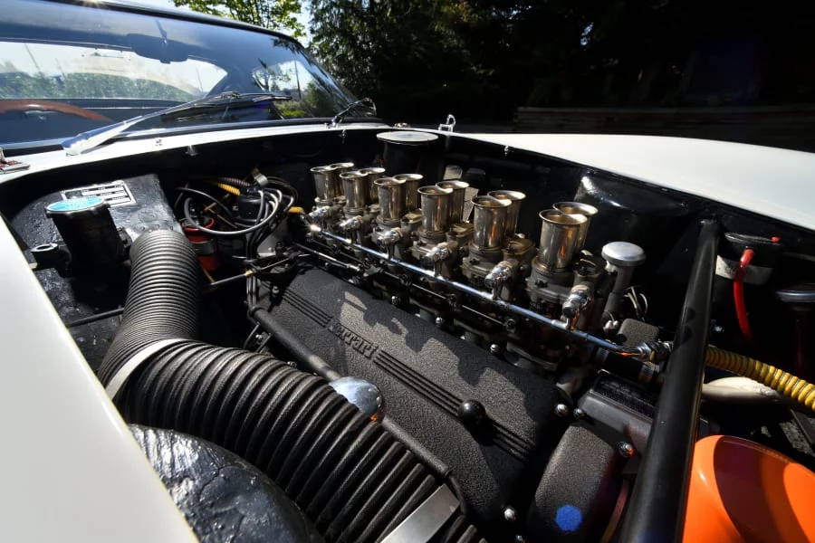 ferrari 250 gto bianco 1962 17 Motor16