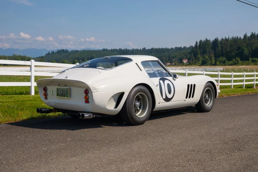 Ferrari 250 GTO blanco único protagonizará la subasta Kissimmee 2026 de Mecum