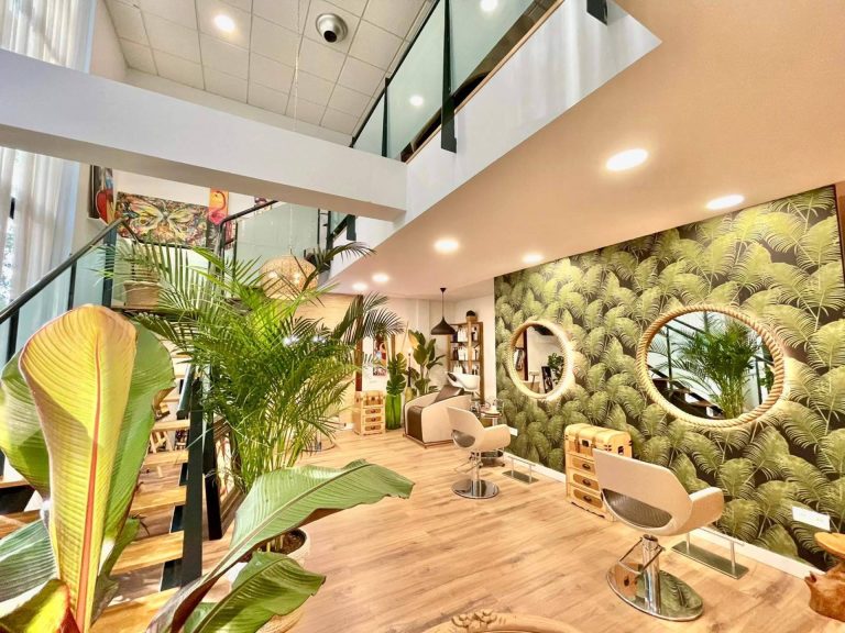 Poliana Souza abre sus puertas en Conde de Orgaz con un nuevo salón de peluquería premium