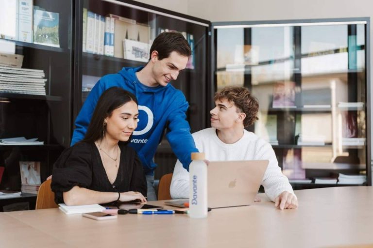 Davante MasterD optimiza la preparación para el acceso al empleo público en todo el país