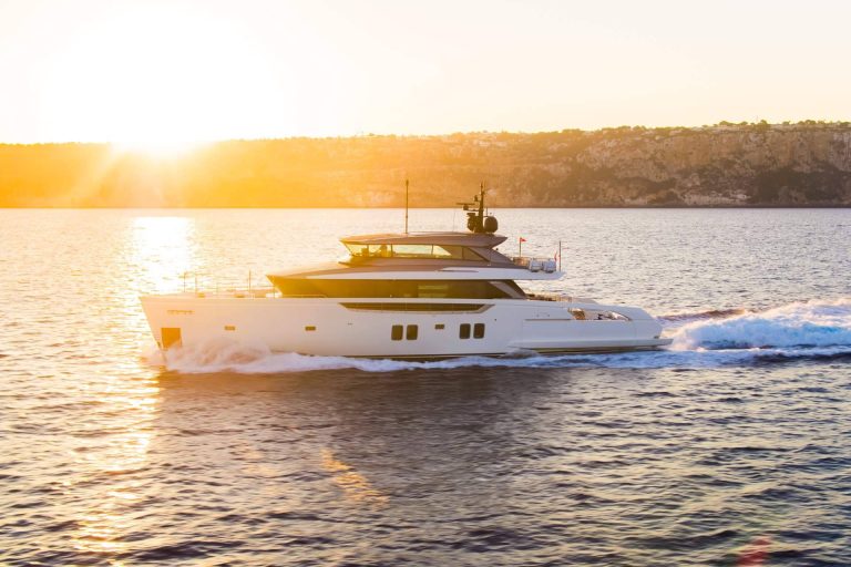 Alquiler de yates de lujo en el Mediterráneo y el Caribe, la propuesta exclusiva de Boatsters Black