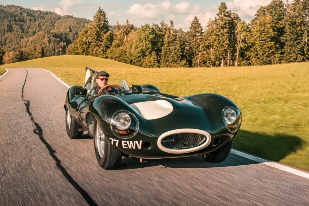 Creó el coche más polémico y feo de la historia de esta marca con 90 años de historia. Y por eso lo han mandado al paro 8 Motor16 Uno de los escasos Jaguar D-Type originales sale a subasta. ¿Tienes seis o siete millones?