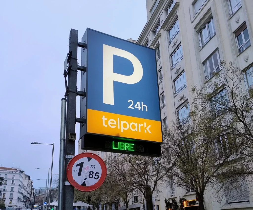 Aparca a la primera con Amazon y por menos de 20 euros 3 Motor16 parking