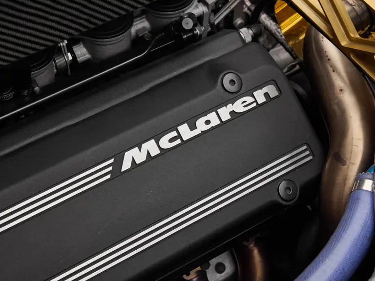 Este McLaren F1 con sangre real y siete dueños te busca: 20 millones tendrán la culpa 60 Motor16 1994 McLaren F1 RM Sothebys 11 Motor16